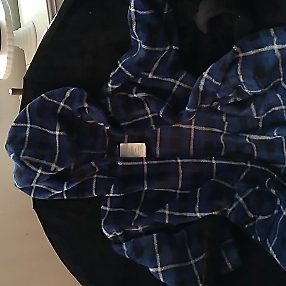 Robe - Picture 3 of 3